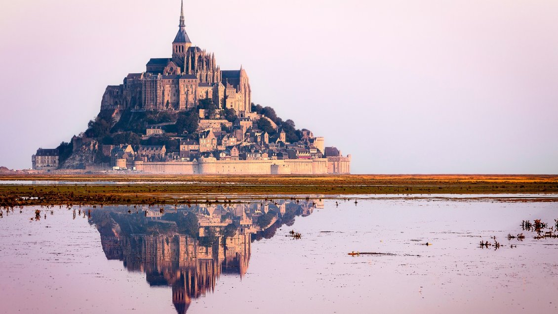 Download Wallpaper Mont Saint Michel Castle - Beautiful building