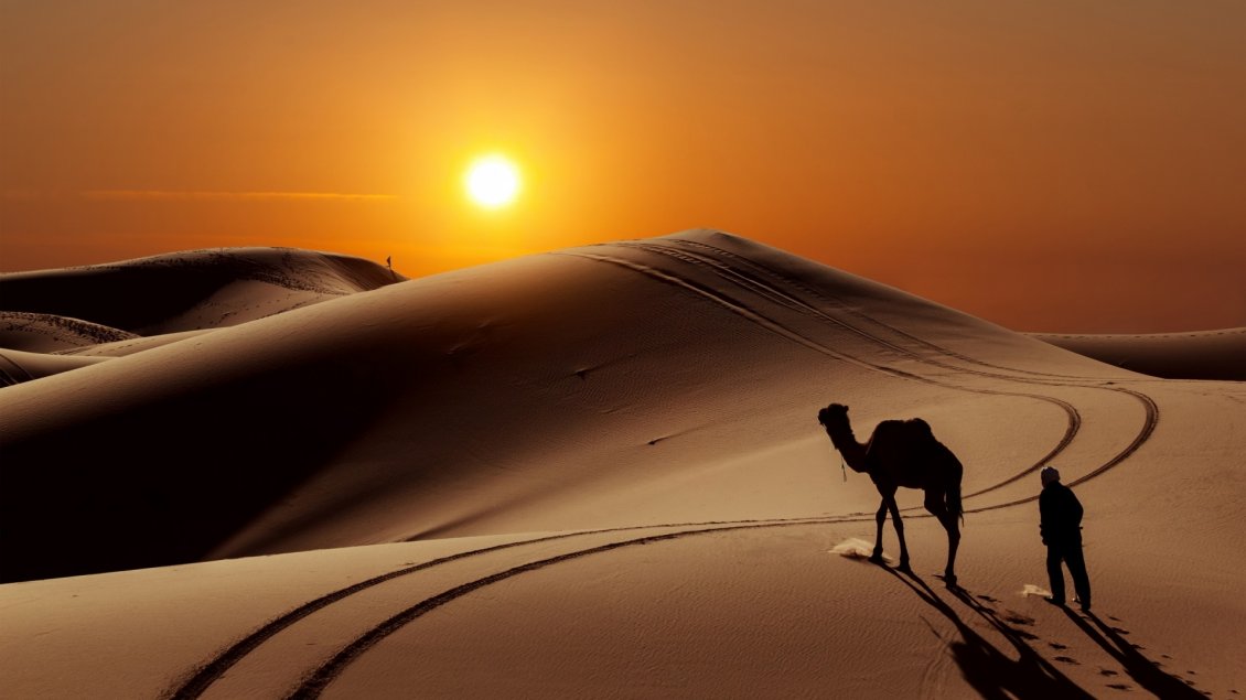 Sunset over the desert - Mountains of sand