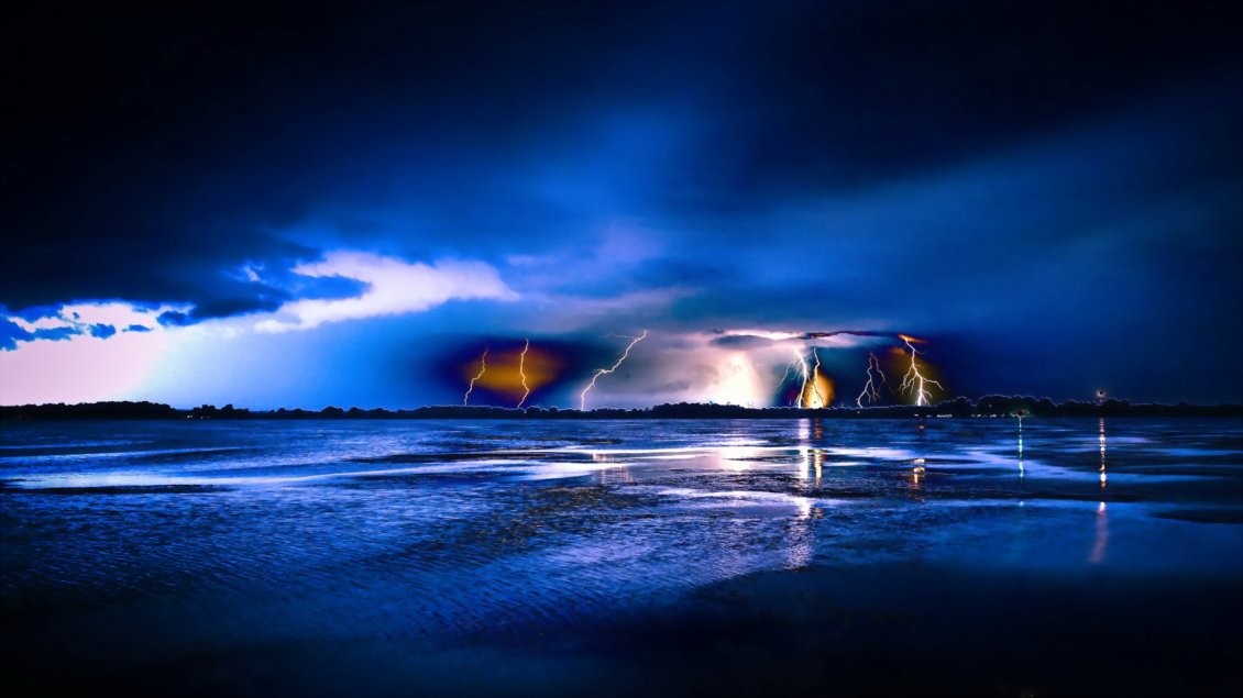 Download Wallpaper Lightning lights over the sea at night