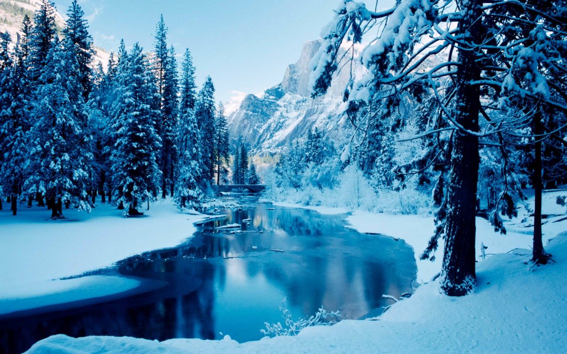 Download Wallpaper Cold winter mountain river - White nature landscape