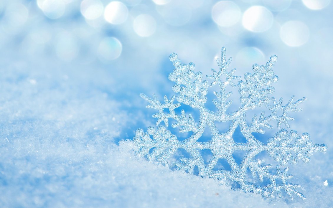 Download Wallpaper Perfect snowflake  - cold winter season