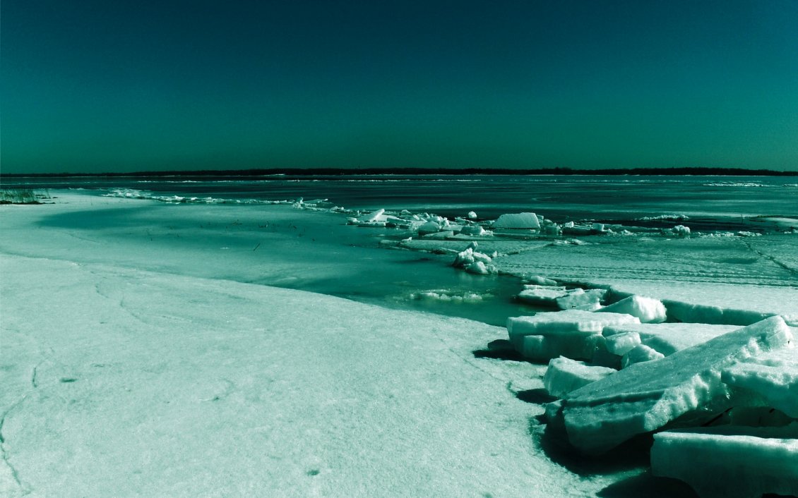 Download Wallpaper Blocks ice in the ocean - cold winter time
