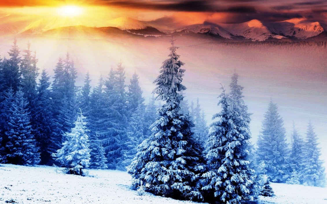 Download Wallpaper Winter sunset over the white mountains