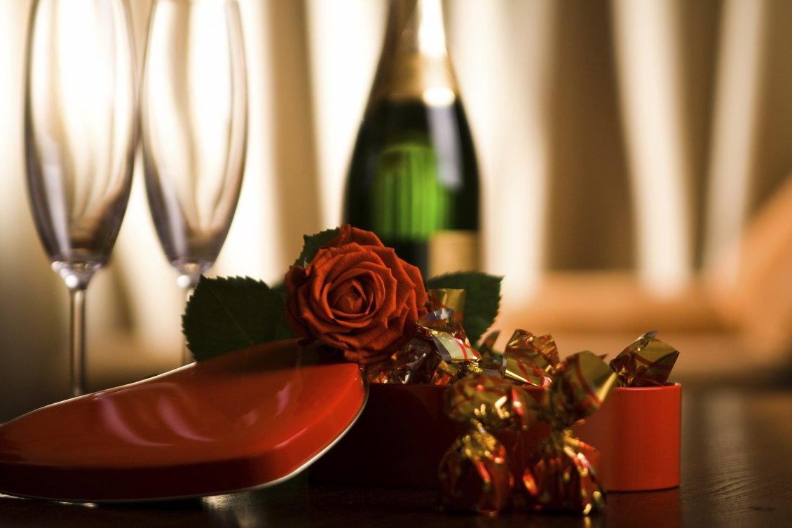 Download Wallpaper Champagne, chocolate and roses - Love Valentine's Day