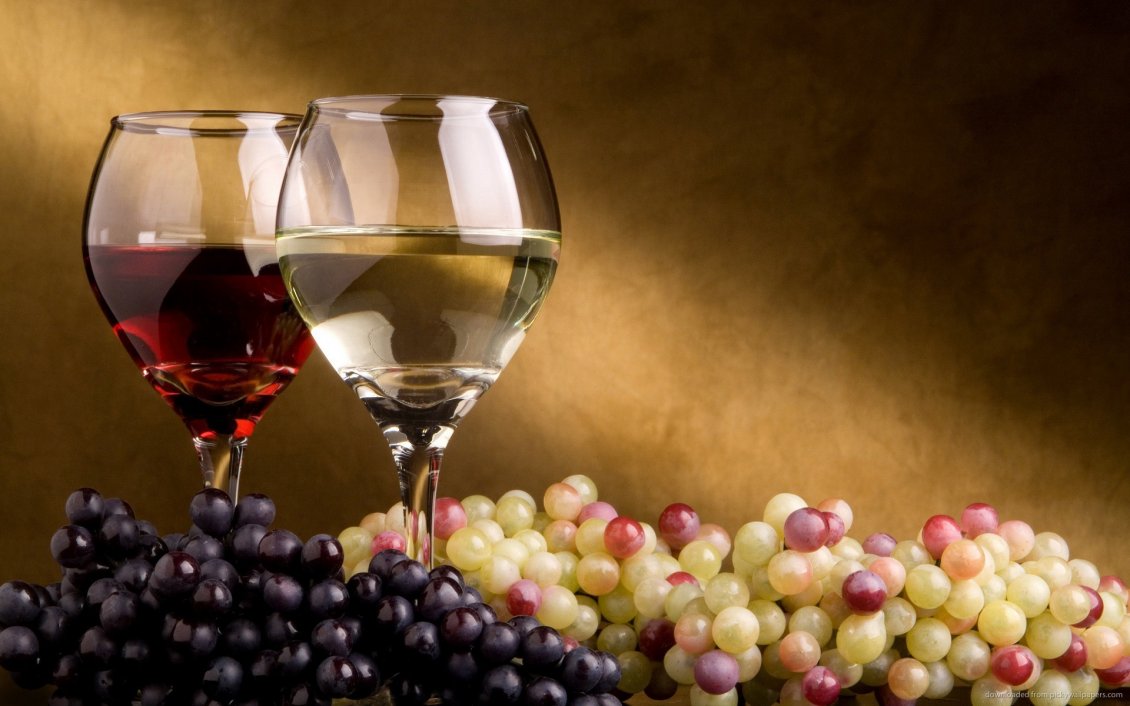 Download Wallpaper Delicious grapes and fine wine - HD wallpaper