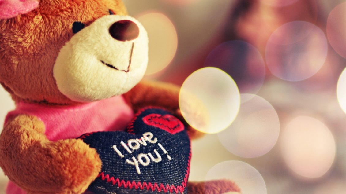 Download Wallpaper Sweet fluffy bear - I love you