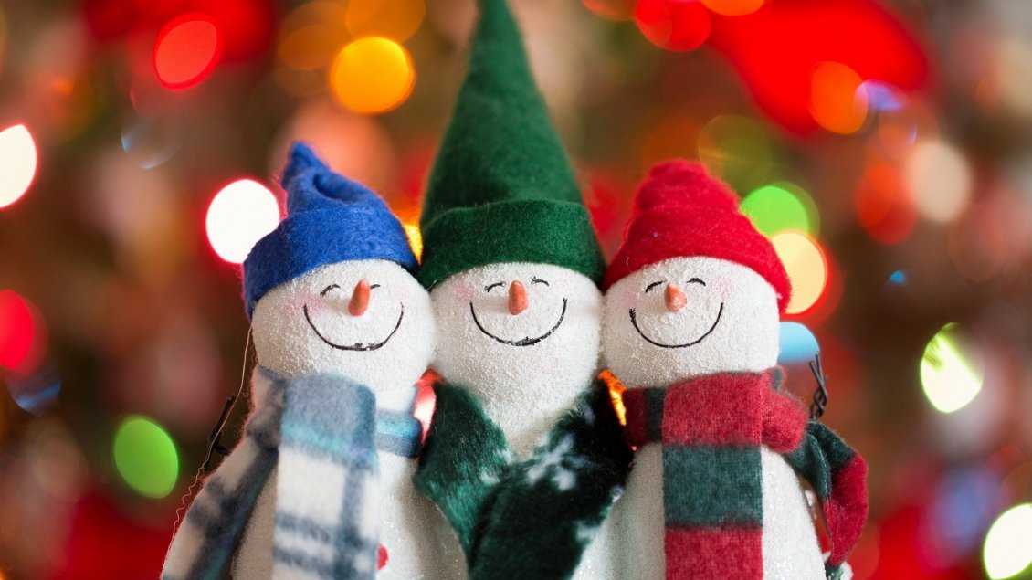 Download Wallpaper Three little snowmen - Smile for Christmas night