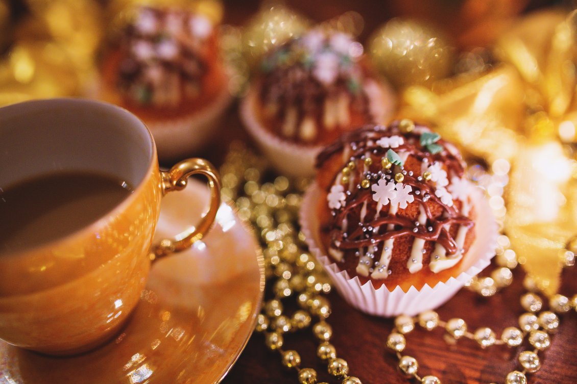 Download Wallpaper Delicious muffins and hot coffee for Santa Claus