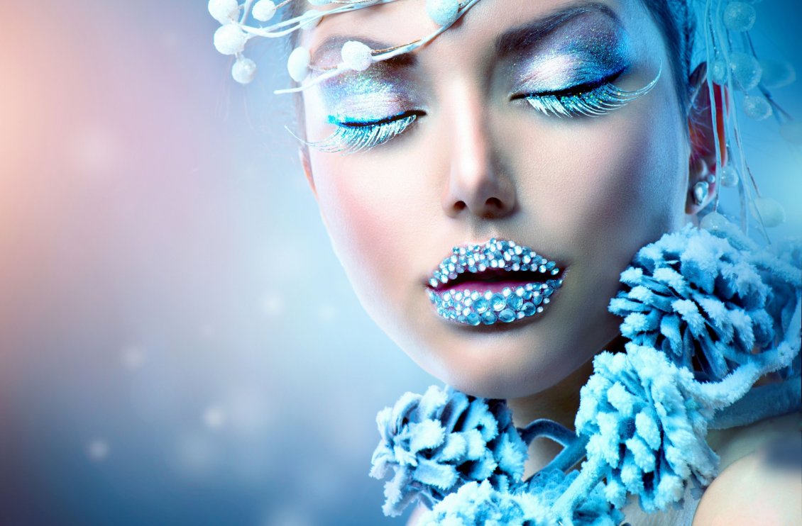Download Wallpaper Blue winter make-up on a beautiful face - Big lips