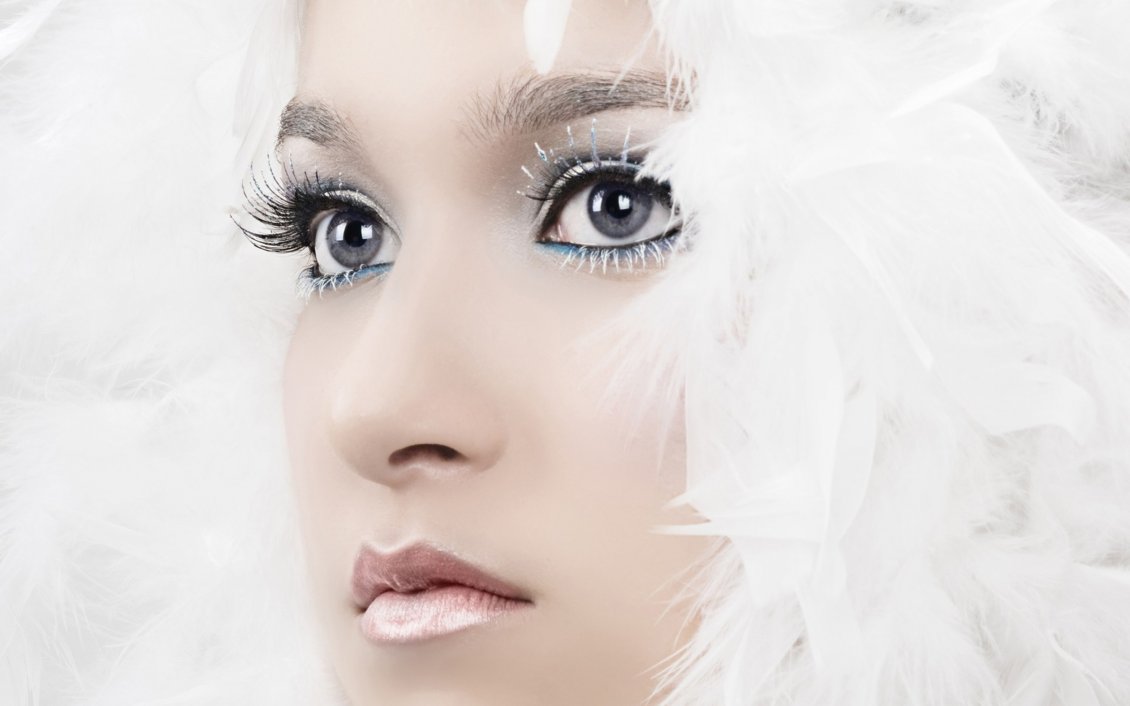 Download Wallpaper Perfect face - Wonderful winter make-up