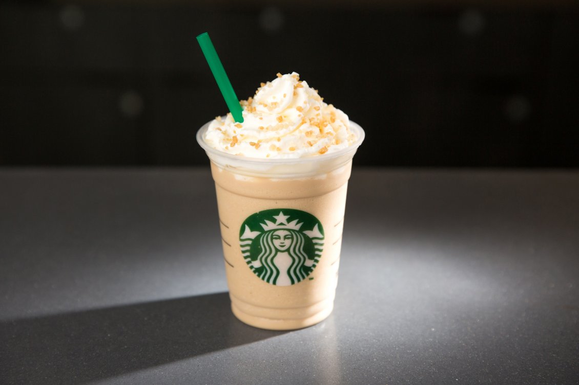Download Wallpaper Delicious cream coffee from Starbucks - HD wallpaper