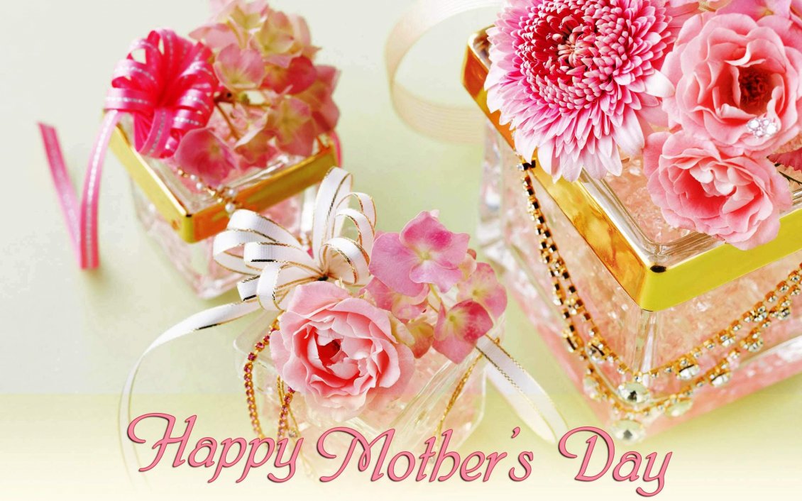 Download Wallpaper Perfume and flowers - Happy Mother's Day