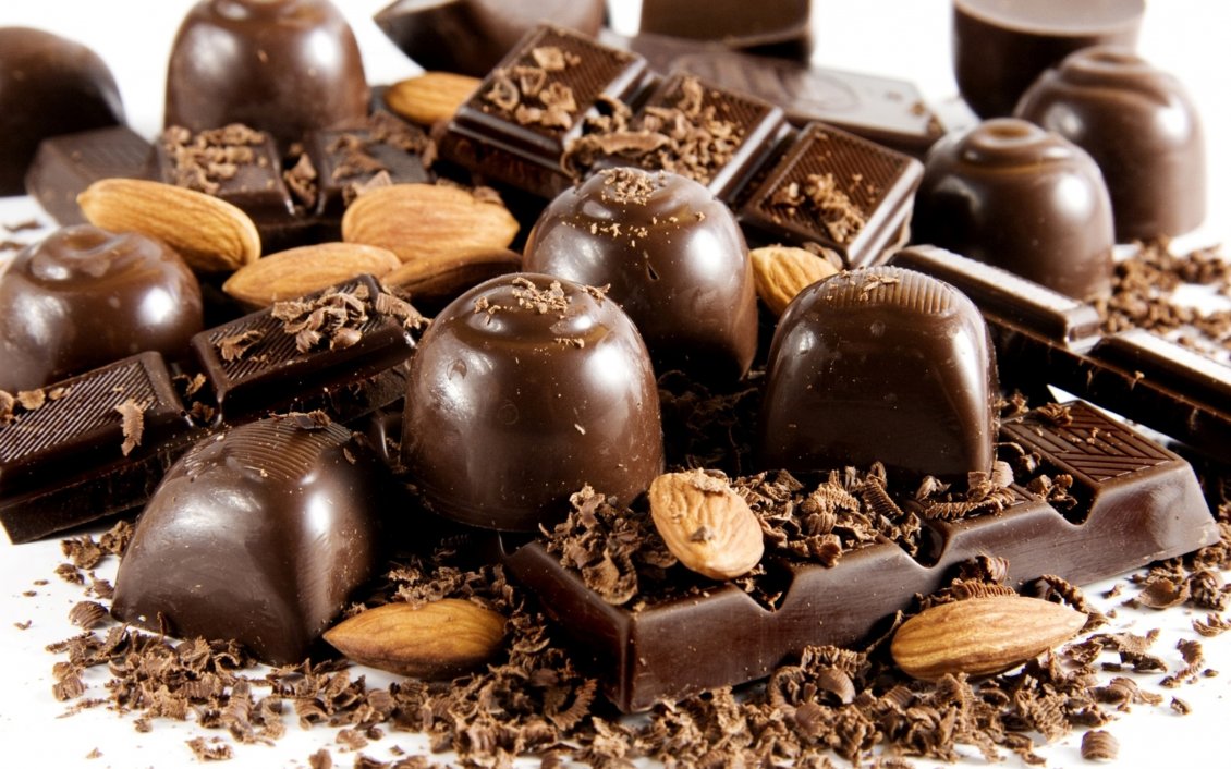 Download Wallpaper Sweet morning with delicious chocolate and almonds