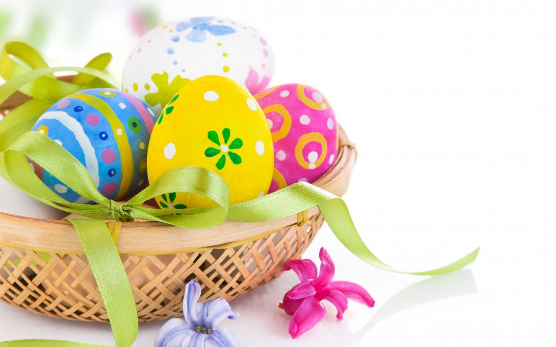 Download Wallpaper Painted Easter eggs on a basket - Happy Spring Holiday
