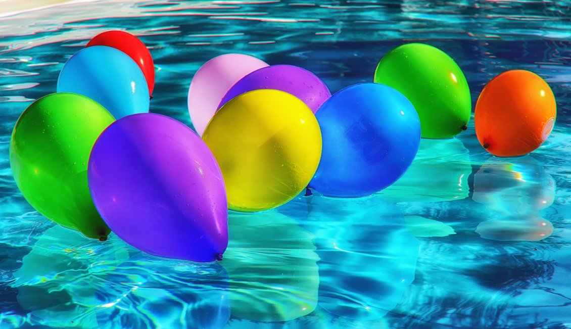 Download Wallpaper Colorful balloons in the pool - HD summer wallpaper