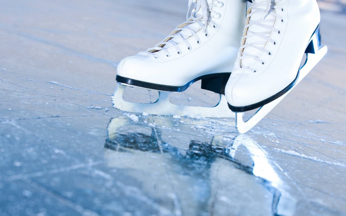 Download Wallpaper Ice skating shoes - Magic Winter sport