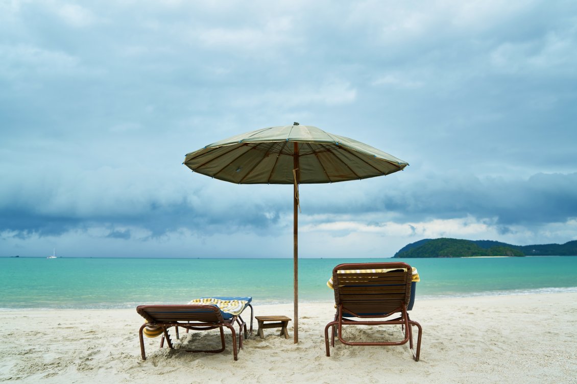 Download Wallpaper Summer chairs on the beach - Happy holiday