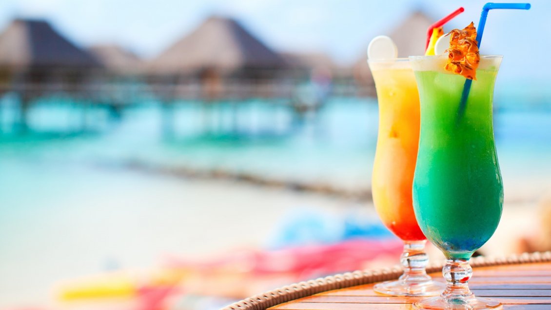 Download Wallpaper Two delicious summer cocktails - Fresh and cold drink