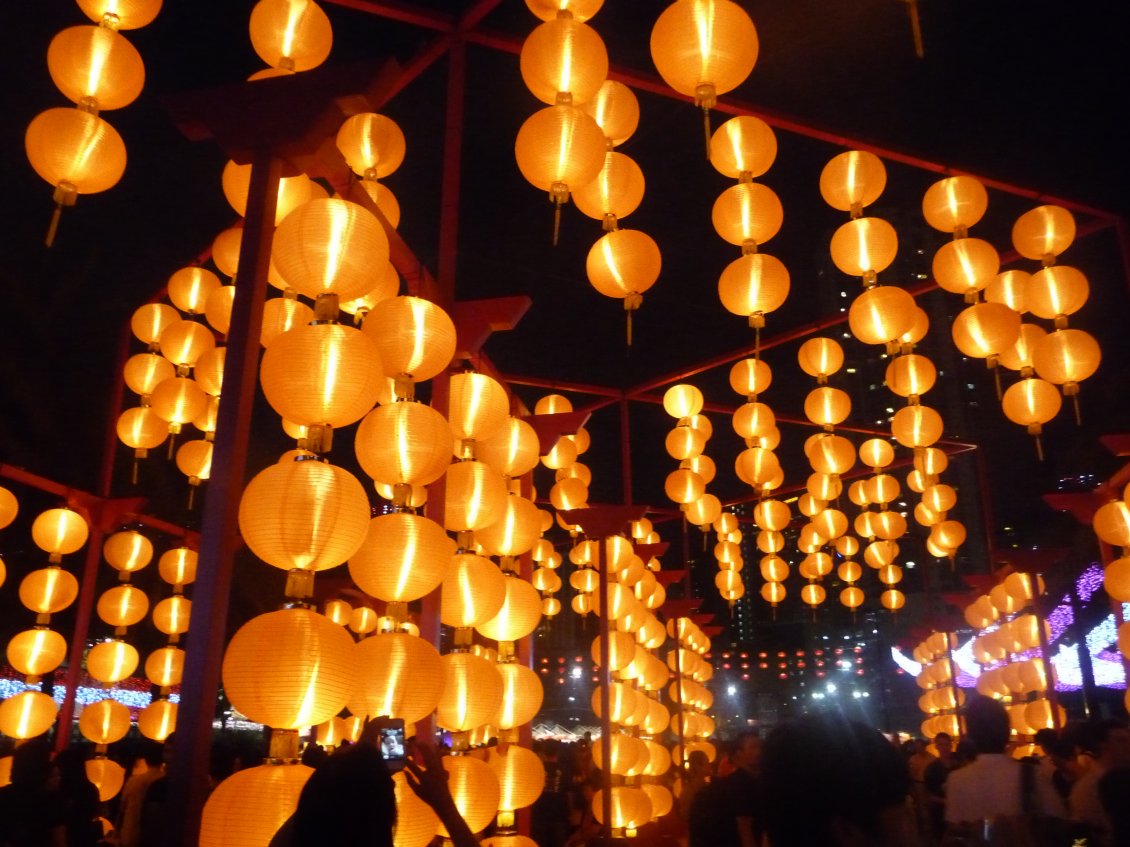Download Wallpaper China town - Wall of lights magic moments