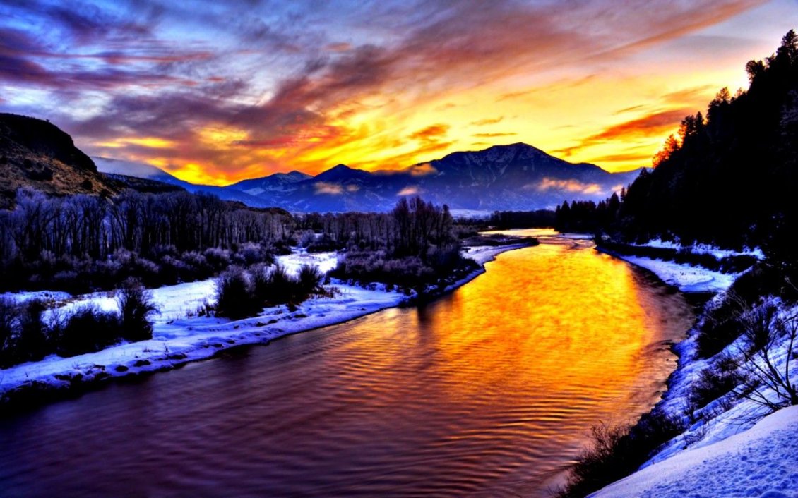 Download Wallpaper Cold mountain river in this beautiful Winter season