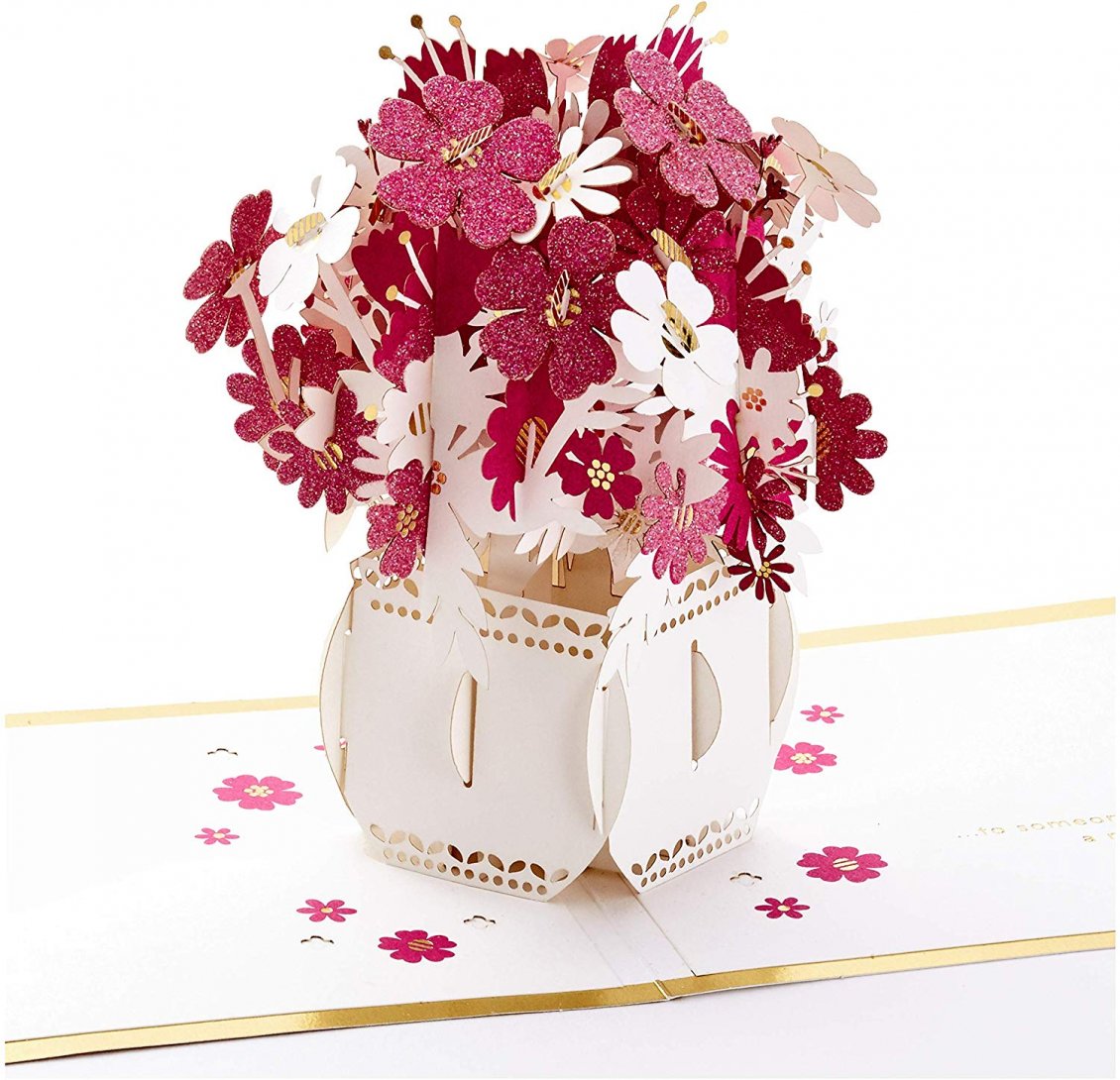 Download Wallpaper Paper flowers in a special bouquet for Mother's Day