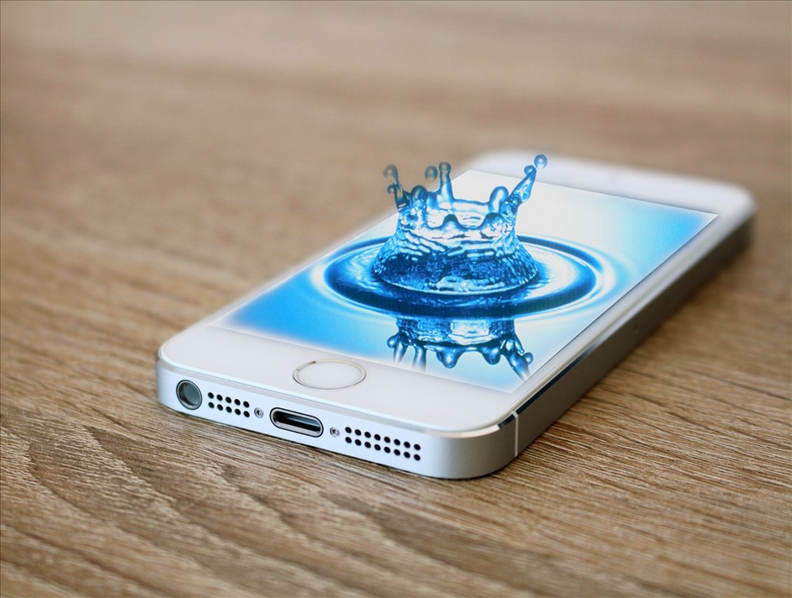 Download Wallpaper Splash water drop in iPhone 5s phone - Abstract 3D wallpaper