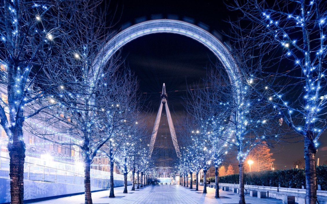 Download Wallpaper Blue lights in the city - Winter season time