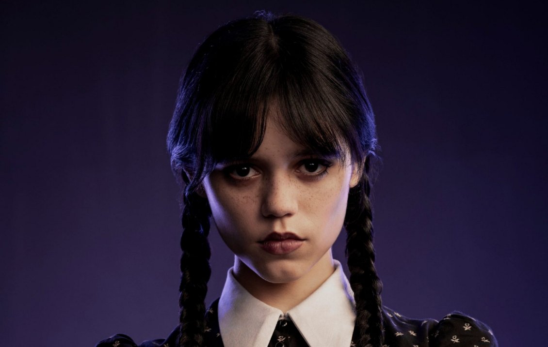 Download Wallpaper Scary face Wednesday Addams - wonderful movie 2022