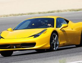 Ferrari 458 Yellow