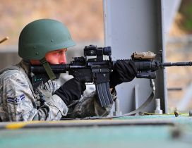 US soldier shooting gun HD