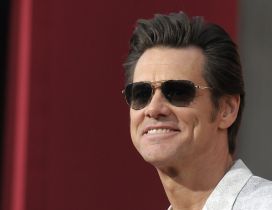 Jim Carrey with sunglasses - Popular Canadian Actor