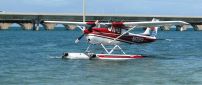 Red and white seaplanes - Planes wallpaper