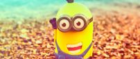 Minion with a smile on face - Anime wallpaper