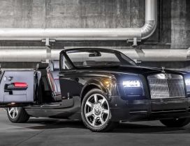 Convertible Rolls Royce Phantom Drophead
