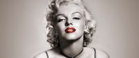 American actress Marilyn Monroe with red lips