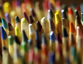 Macro wallpaper - colourful crayons for painting