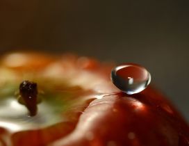 Big macro water drop on a red apple - HD wallpaper