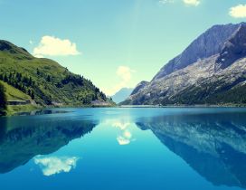 Mountain lake - wonderful nature landscape