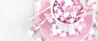 Sweet pink candies in a hot chocolate cup - HD wallpaper
