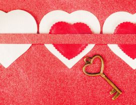 Three loving hearts with one key - Try it and discover love