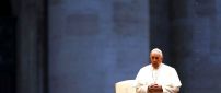 Pope Francis Urbi et Orbi blessing - Pray for people