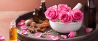Rose essential oil - Wonderful flower perfume