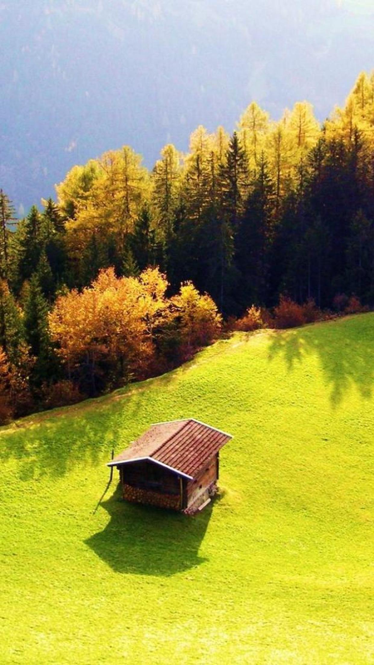 Small cottage in the middle of the nature - HD Landscape