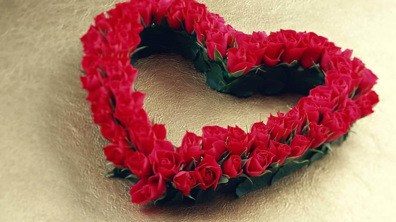 Beautiful heart made from red roses - Valentine's Day