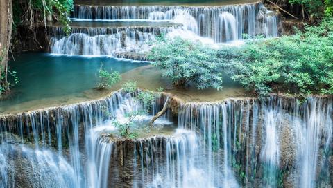 Spectacular waterfalls - HD wallpaper