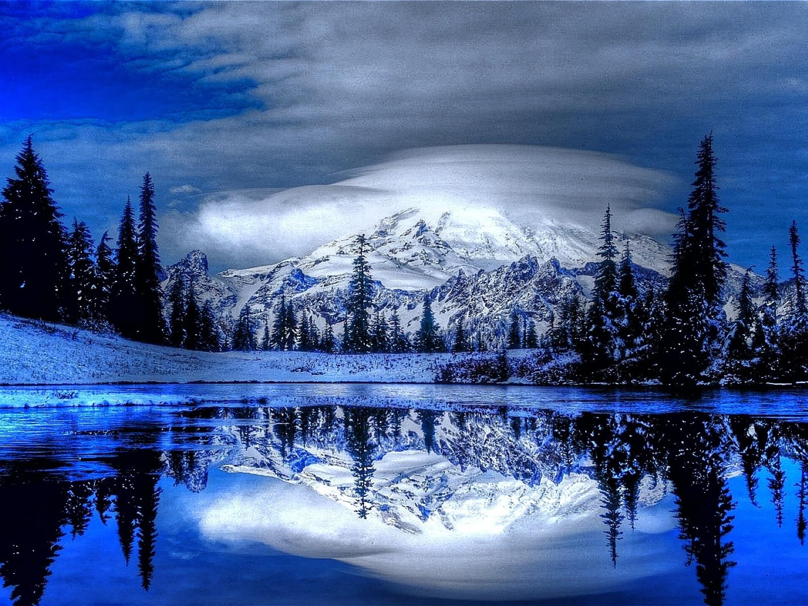 Wonderful mountain mirror in the lake - HD wallpaper winter